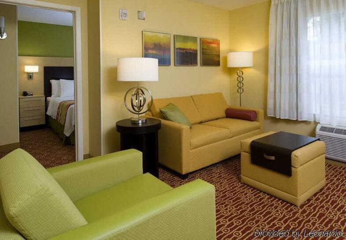 Towneplace Suites Колумбус Номер фото